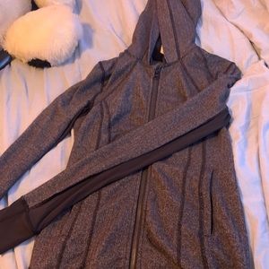 Lululemon gray herringbone in stride jacket 6 EUC
